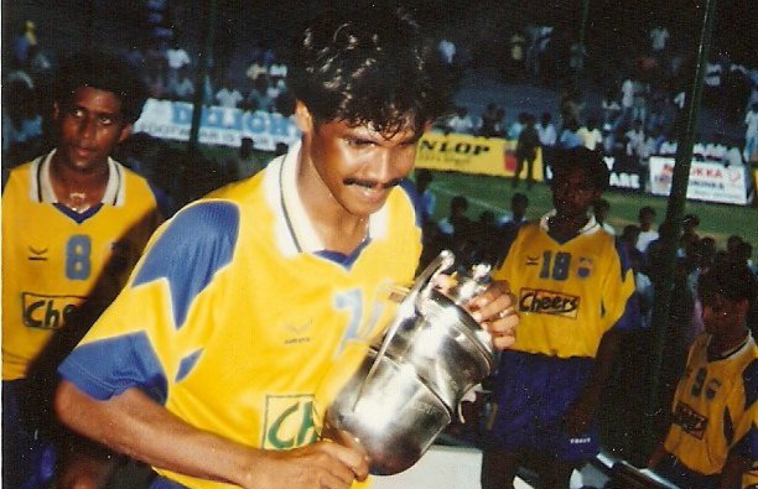 މޫސަ ވެލެންސިއާގެ ޖާޒީގައި.