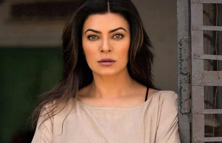 ސުޝްމިތާ ސެން.