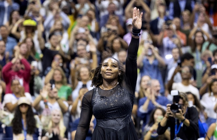 ލެޖެންޑަރީ ޓެނިސް ތަރި ސެރީނާ ކުޅުން ހުއްޓާލައިފި