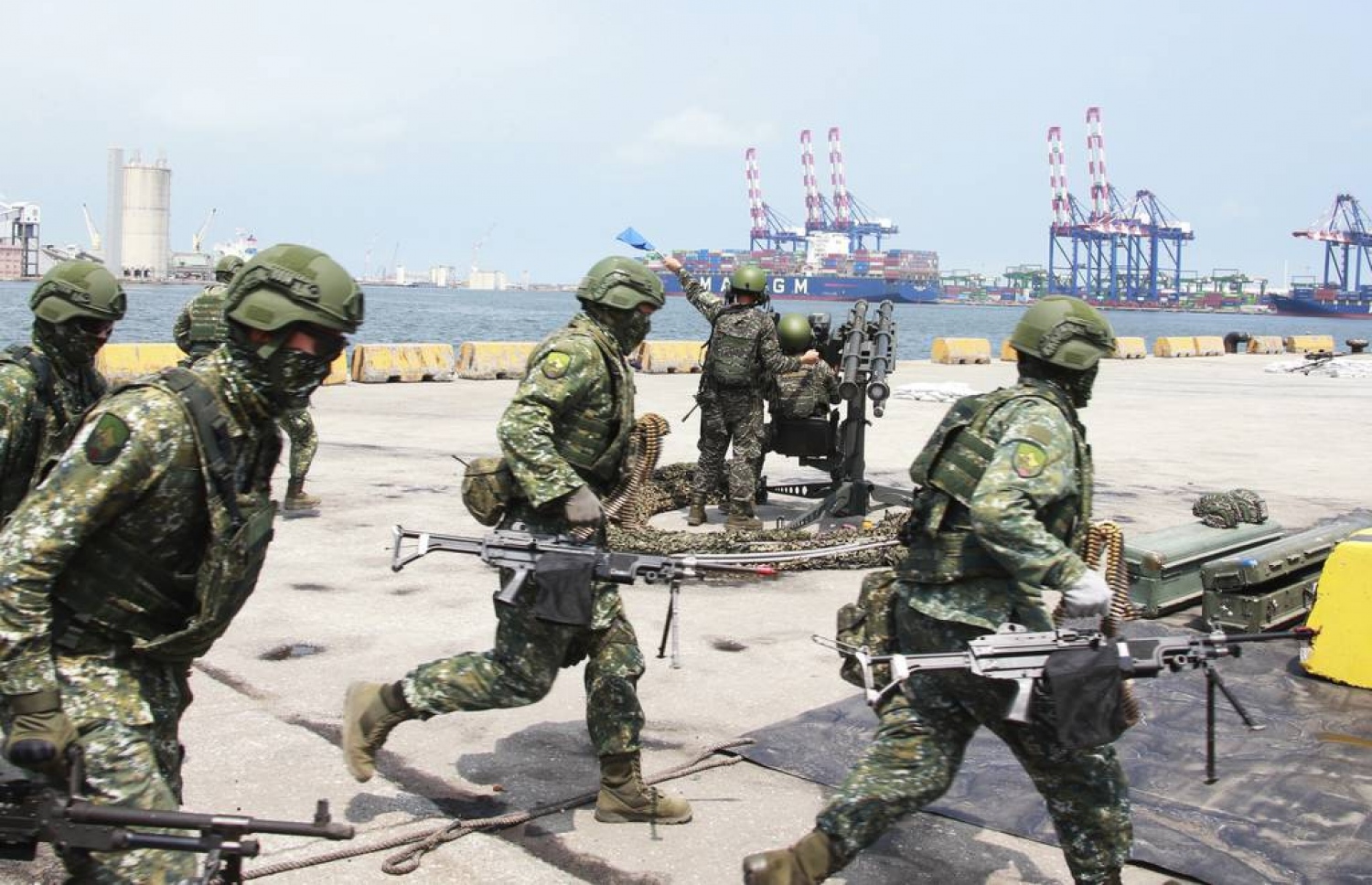 ތައިވާންގެ އެއްގަމު ލަޝްކަރުގެ ސިފައިންތަކެއް އަސްކަރީ ތަމްރީންތަކެއްގައި ބައިވެރިވަނީ.