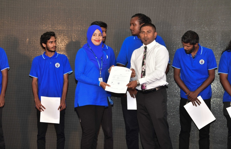 އެމްޕީއެލް އެޕްރެންޓިސްޝިޕްގެ ބައިވެރިންނަށް ވަޒީފާ