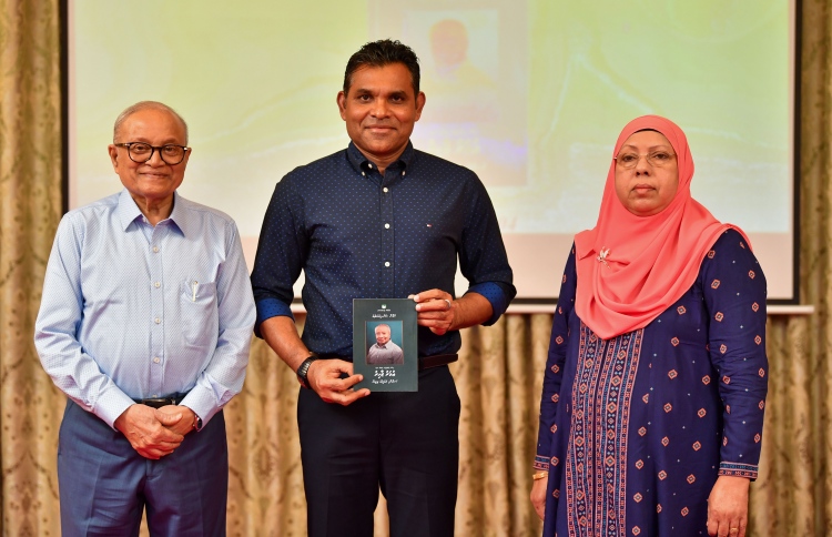 އުމަރު ޒާހިރަކީ މި ޖީލުގެ ޝަހުސިއްޔަތު: ފައިސަލް