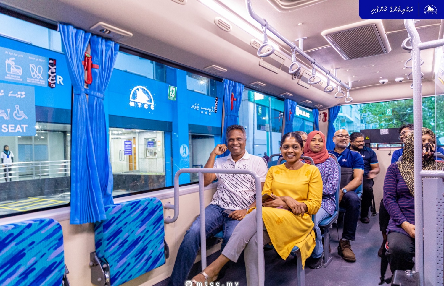 ބަހުގެ ހިދުމަތް ފެށުމުގެ ގޮތުން އާޒިމް ބަހެއްގައި ދަތުރު ކުރައްވަނީ -- ފޮޓޯ: އެމްޓީސީސީ