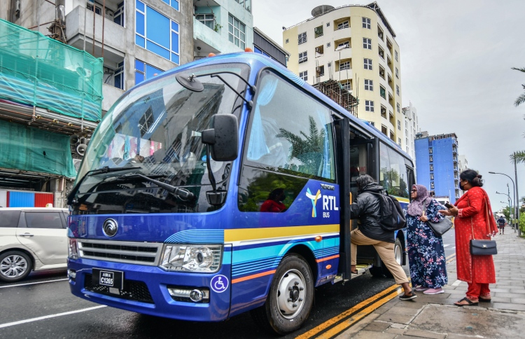 ބަހަށް އުނދަގޫވާ ގޮތަށް ޕާކުކުރާ ވެހިކަލްތައް ނަގަނީ