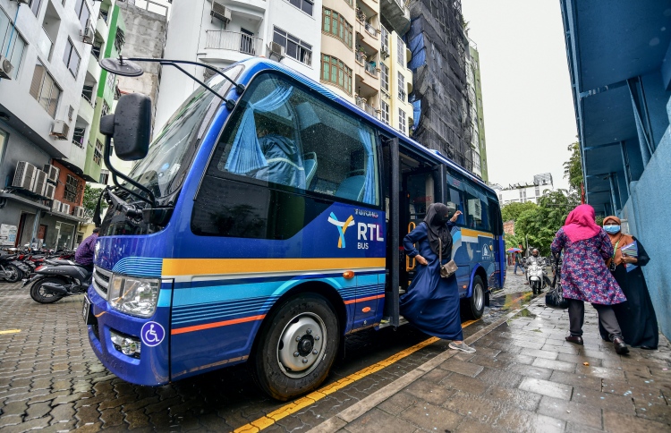 ކޭޝް ކާޑުން ބަހަށް ފައިސާ ދެއްކޭގޮތް ހަދަނީ