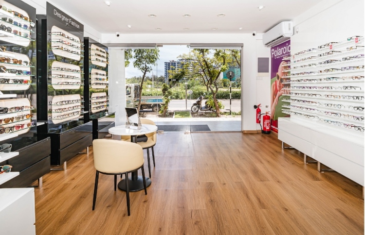 ސިޓީ އޮޕްޓިކަލުން އާ ޓްރެންޑިންގެ އައިނު ކަލެކްޝަނެއް