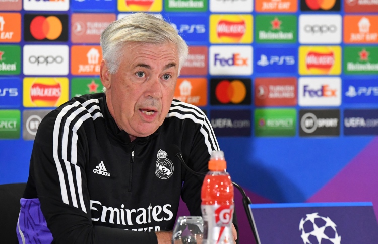 ފޭވަރިޓުންގެ ތެރޭގައި ރެއާލް ނެތުމަކީ ރަނގަޅެއް