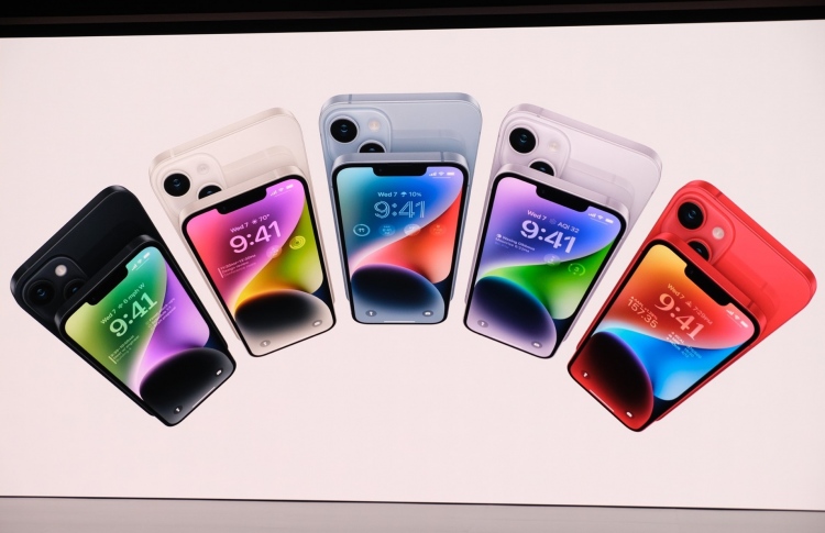 އައިފޯން 14؛ އެހީއަށް އެދެން ސެޓެލައިޓް ކަނެކްޝަން