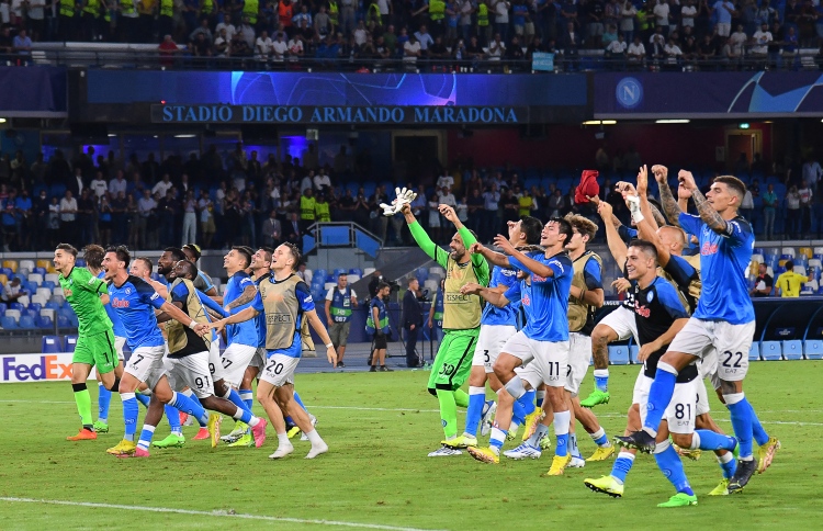 ނަޕޯލީ އަށް ބޮޑު މޮޅެއް، ލިވަޕޫލަށް ހަމަޖެހުމެއް