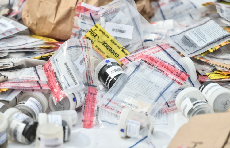 ބައިކިލޯ ޑްރަގް: އުމުރު ދުވަހުގެ އަދަބު 12 އަހަރަށް