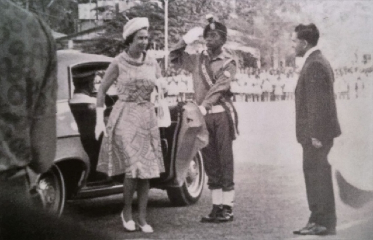 އިނގިރޭސި ރާނީ ކުއީން އެލިޒަބަތު ރާއްޖޭގައި.