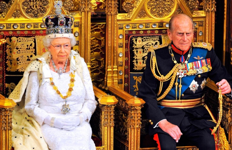 ރާނީއާ އެކު ފިލިޕް ވެސް ފަސްދާނުލާނެ