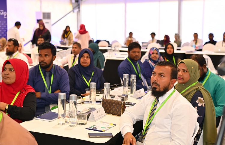 ވިއަވަތި ކޮންފަރެންސްގެ ނަތީޖާއާ މެދު ރައީސްގެ ހިތްހަމަޖެހުން