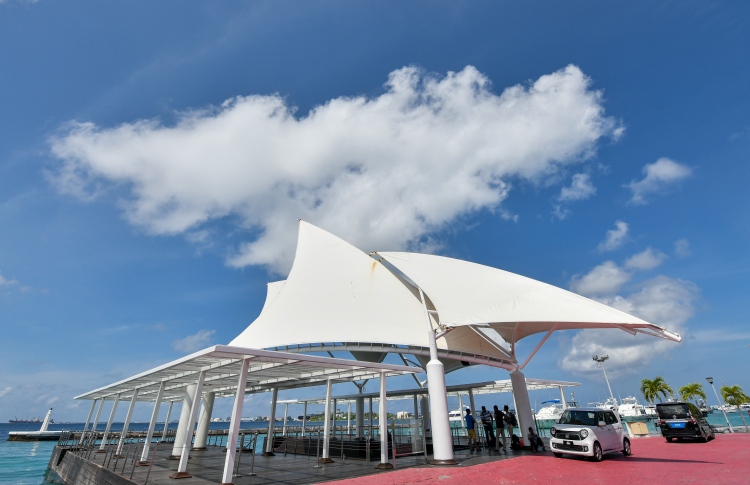 ރަސްމީ ފާލަމުގެ ސްޕީޑު މަޑުޖެހިފައި، އަވަސްވާނީ ތަކެތި އައުމުން