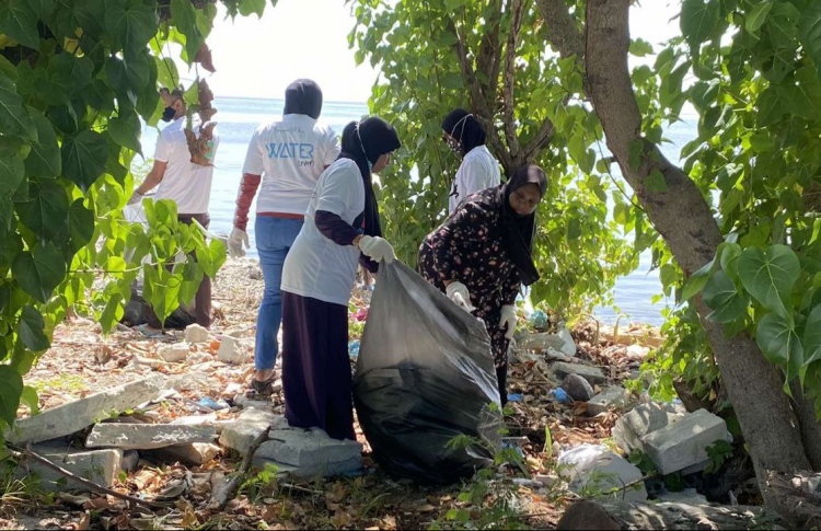 ވޯލްޑް ކްލީންއަޕް ޑޭ ހޮނިހިރު ދުވަހު ރާއްޖޭގައި