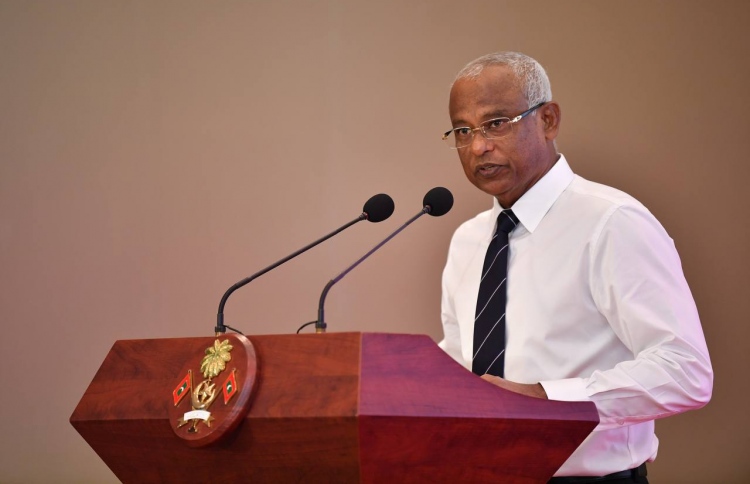 ސިޔާސަތު ހަދާއިރު ކުދިންގެ މަޝްވަރާ ހޯދަންޖެހޭ: ރައީސް