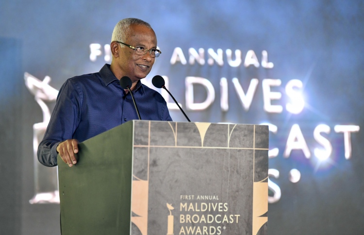 60 އަހަރު ލަސްވިޔަސް މިއީ ދޭންޖެހޭ އެވޯޑެއް: ރައީސް