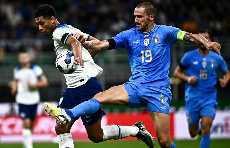 އިންގްލެންޑް ރެލިގޭޓްވެއްޖެ، އެއް ވަނައިގައި ހަންގޭރީ