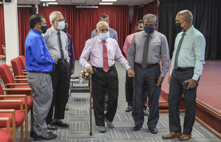 އެންމެން "ފަތުވާ" ނެރެނީ، ފަތުވާމަޖިލިސް ވާ ކޮށްފައި