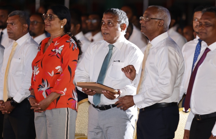 ދަތުރުފަތުރުގެ އިންގިލާބީ ބަދަލު އިފްތިތާހްކޮށްދެއްވައިފި