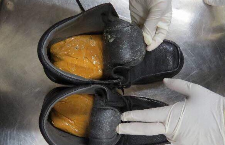 ފުލުހުން ކުޑަ ކާޑު ފޮނުވި ކަމަށް ބުނާ ވާހަކަ ދޮގުކޮށްފި