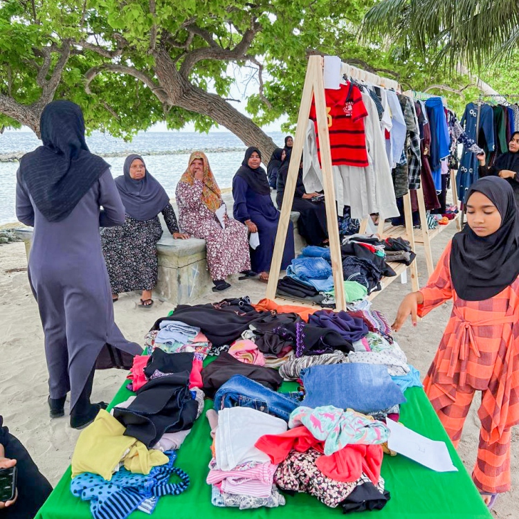 ބ. އަތޮޅުގައި ބޮޑު ރީސޭލް މާކެޓެއް ފަށައިފި