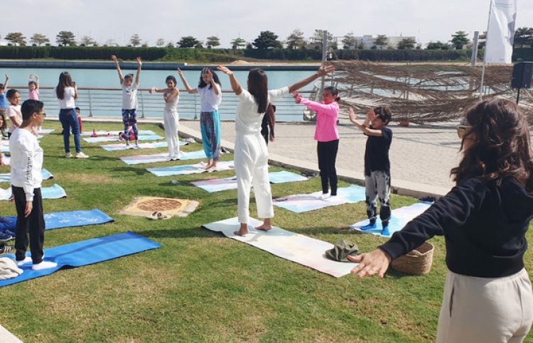 ސައޫދީގައި ޔޯގާ ރެފްރީން ތަމްރީންކޮށްފި