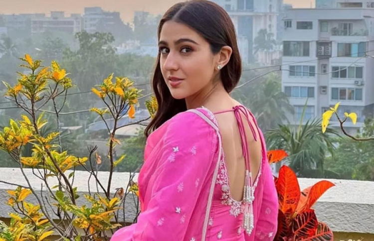 ސާރާ އަލީ ޚާން.