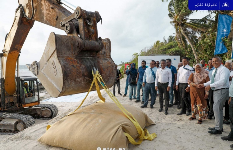 ހިތަދޫ ގޮނޑުދޮށް ހިމާޔަތްކުރުމުގެ މަސައްކަތް ފަށައިފި