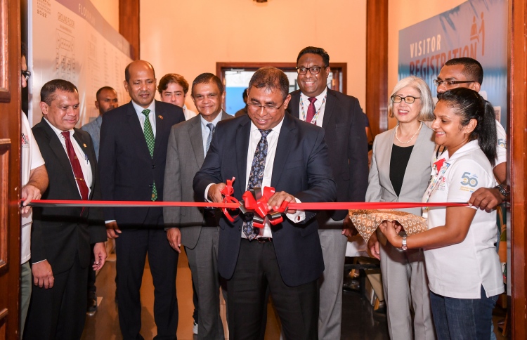 ހޮޓެލް އޭޝިއާ ފަށައިފި، 150 އަށް ވުރެ ގިނަ ސްޓޯލް