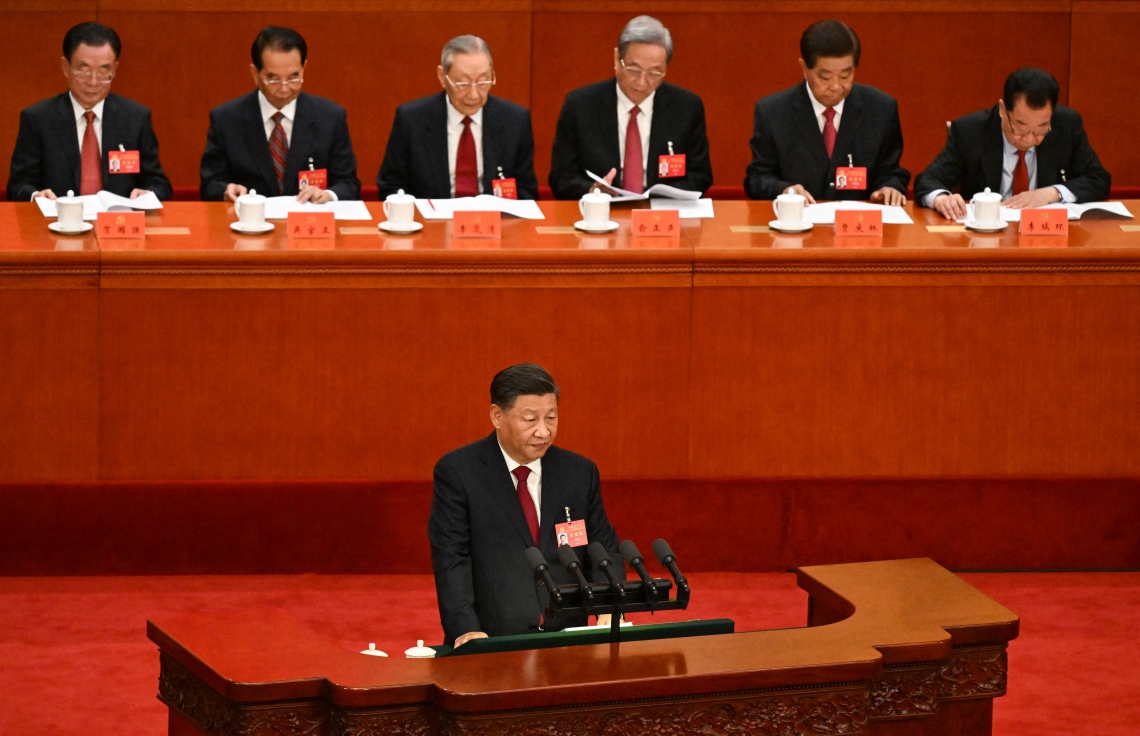 އޮކްޓޫބަރު 16، 2022: ޗައިނާގެ ވެރިރަށް ބޭޖިންގައި،ި ފެށިގެން ކުރިއަށް ދާ އެ ގައުމުގެ ކޮމިޔުނިސްޓް ޕާޓީގެ 20 ވަނަ ކޮންގްރެސްގައި ރައީސް ޝީ ޖިންޕިންގް ވާހަކަ ދައްކަވަނީ. --އޭއެފްޕީ