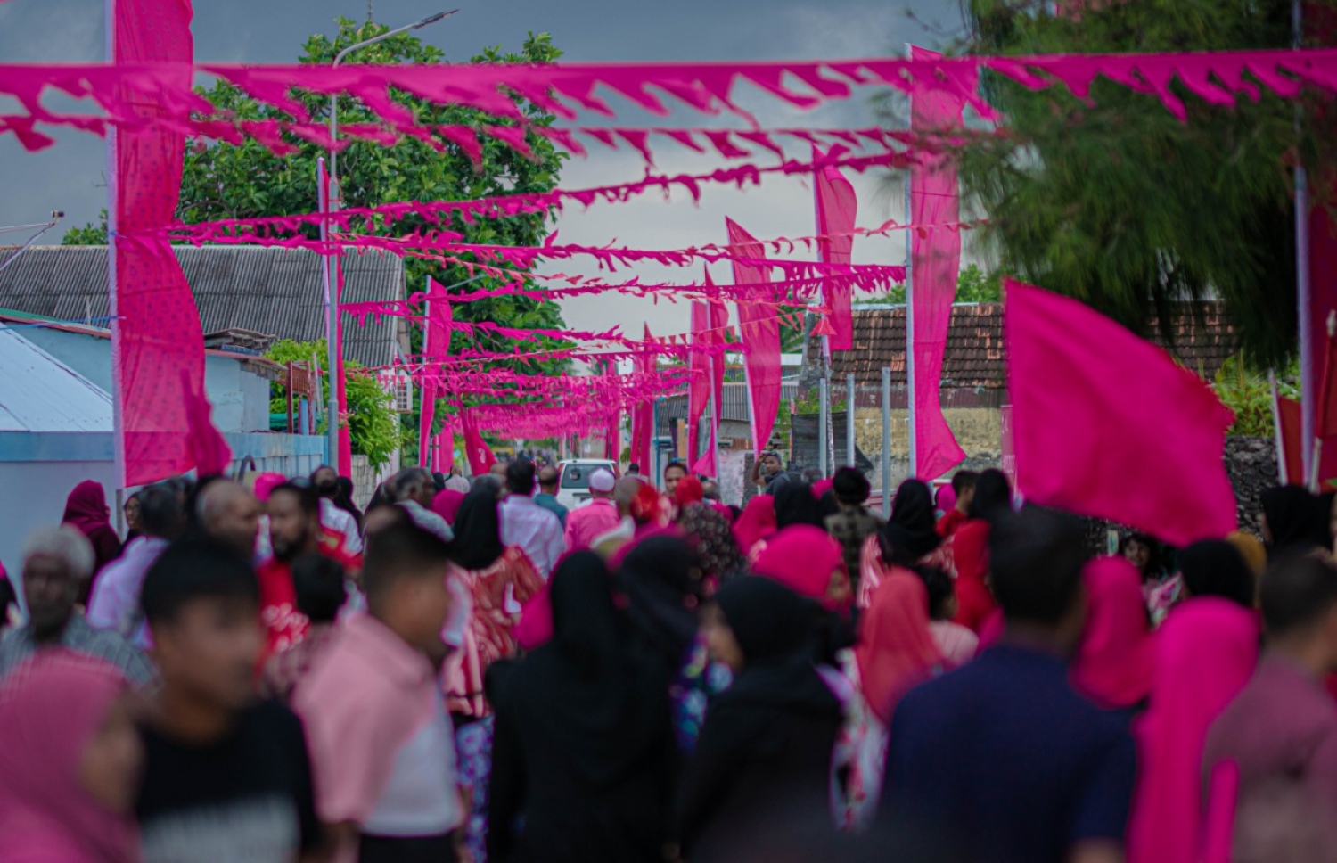 ޔާމީން އިހަވަދޫންގައި: