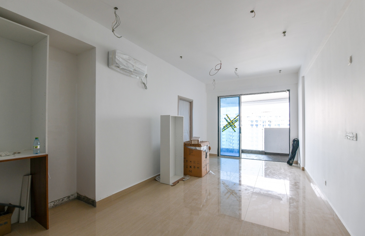 ޖާހުން އިމާރާތްކުރާ ފްލެޓެއްގެ އެތެރެ-- ފޮޓޯ: ފަޔާޒު މޫސާ/ މިހާރު