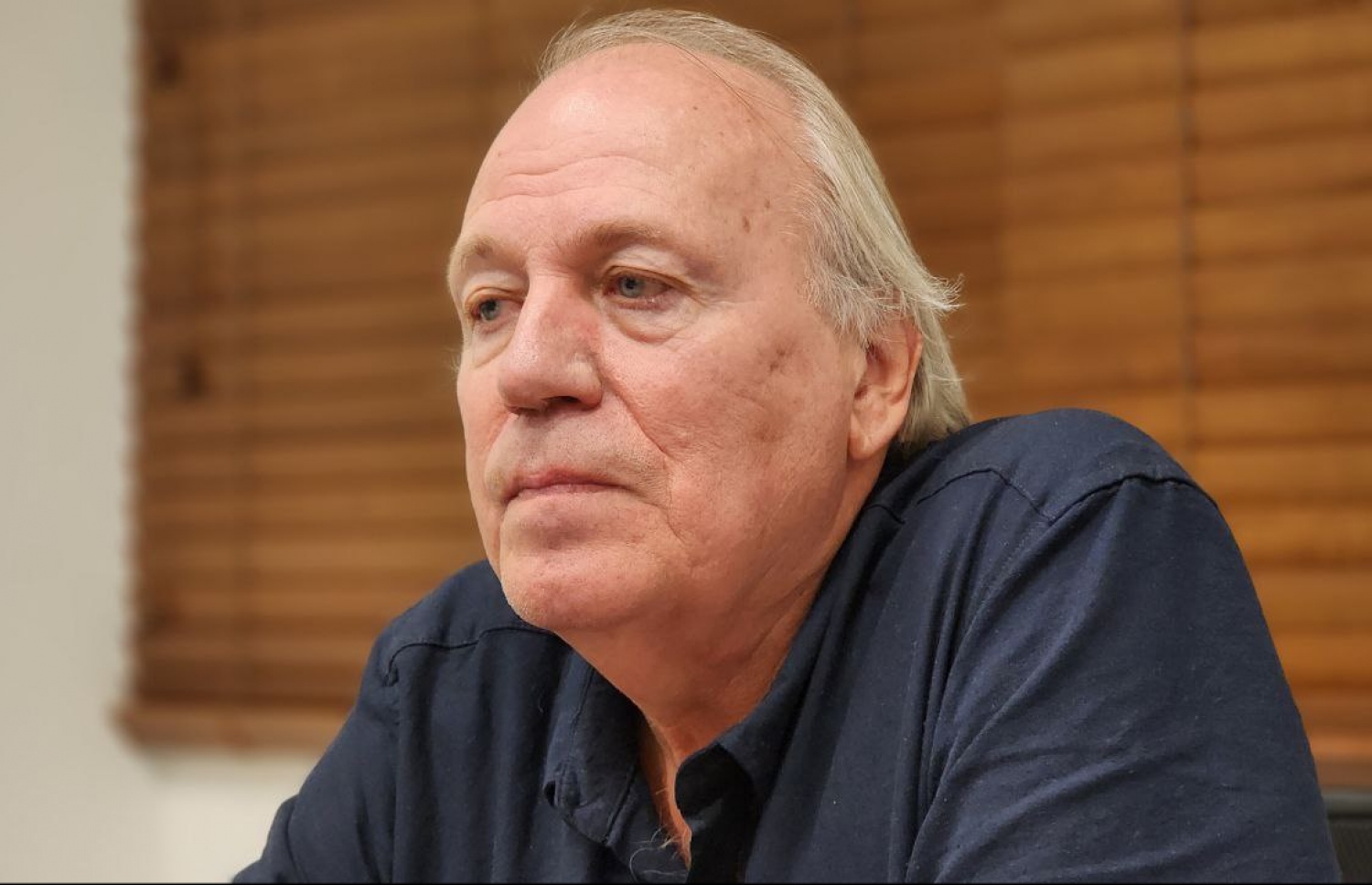 ސްޓެފަން "މިހާރު" އަށް އިންޓަވިއު ދެނީ -- ފޮޓޯ: މިހާރު