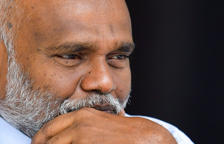 "ސަރުކާރުގެ ސްޓޭންޑުން ފައިދާ ވާނީ އިންޑިއާ އަށް"