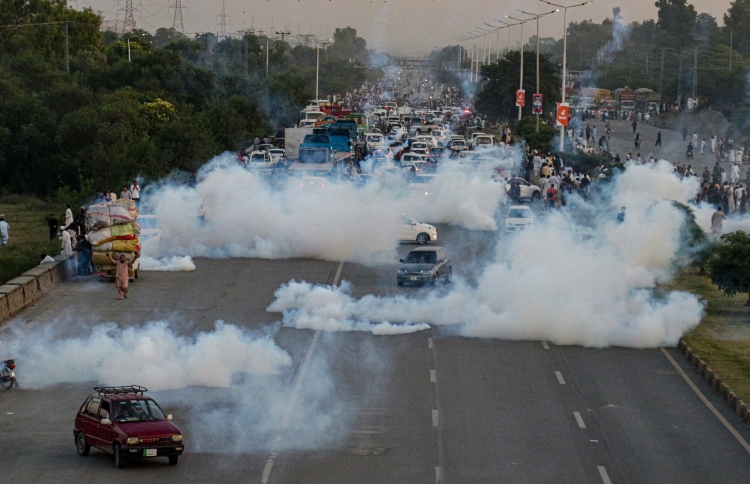 އިންތިޚާބަށް އެދި އިމްރާން ޚާން ހިނގާލުމެއް ބާއްވަނީ