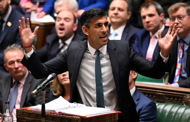 ރިޝީގެ ސަރުކާރަށް ނަޒާހަތްތެރިކަމުގެ ތުހުމަތު