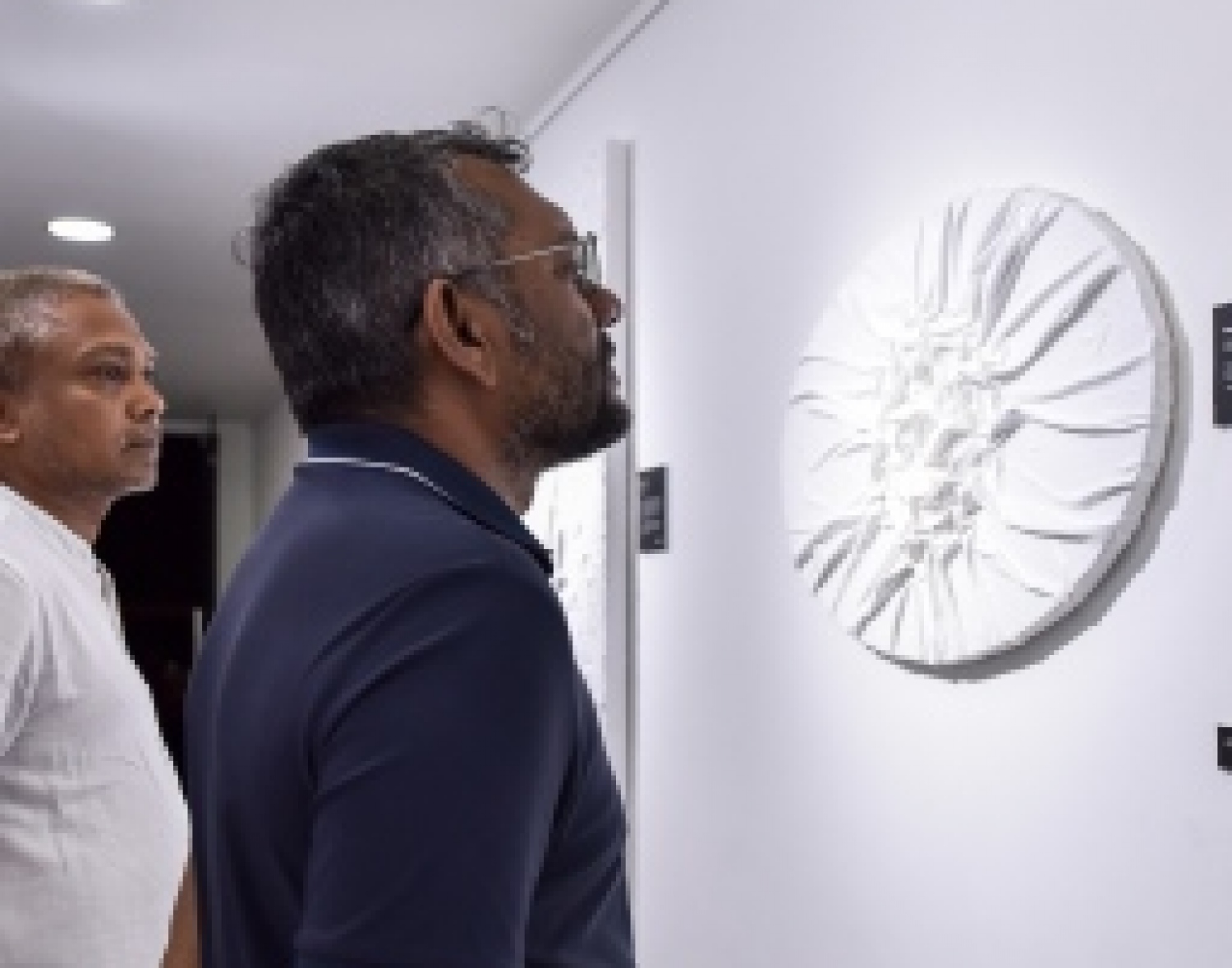 ބާޗީގެ "ހުދު" މައުރަޒު ހުޅުވި ދުވަހުގެ ރަސްމިއްޔާތުގައި އިކޮނިމިކް މިނިސްޓަރު ފައްޔާޒް އިސްމާއިލް