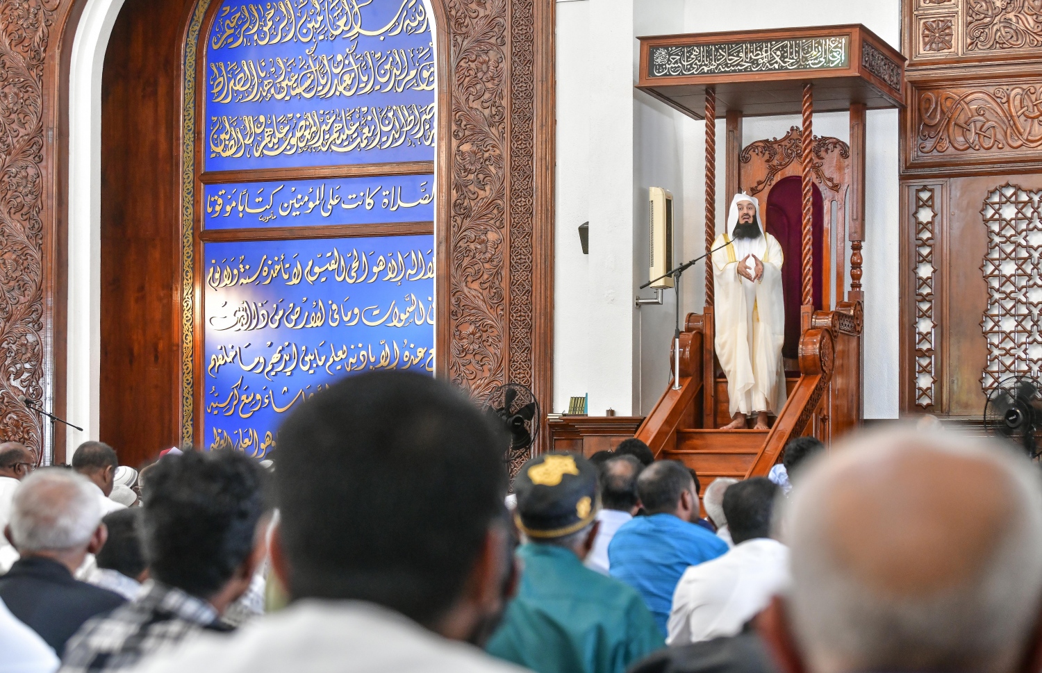 ހުކުރު ހުތުބާގައި މުފްތީ މެންކް ބައިވެރިވަނީ-- ފޮޓޯ: ނިޝާން އަލީ/ މިހާރު