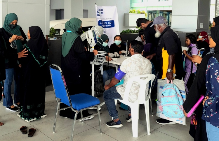 ރާއްޖޭގައި ސްޓްރޯކް ޖެހޭލެއް މާ ގިނަ