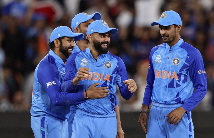 ކްރިކެޓް ވޯލްޑް ކަޕުގެ ސެމީގެ ފަހު ދެ ޖާގަ އިންޑިއާ އާއި ޕާކިސްތާނަށް