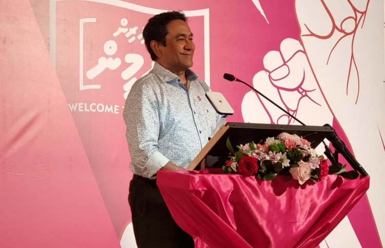 އައްޑޫގެ ތަރައްގީއަށް ޔާމީނުގެ މަލާމާތް!