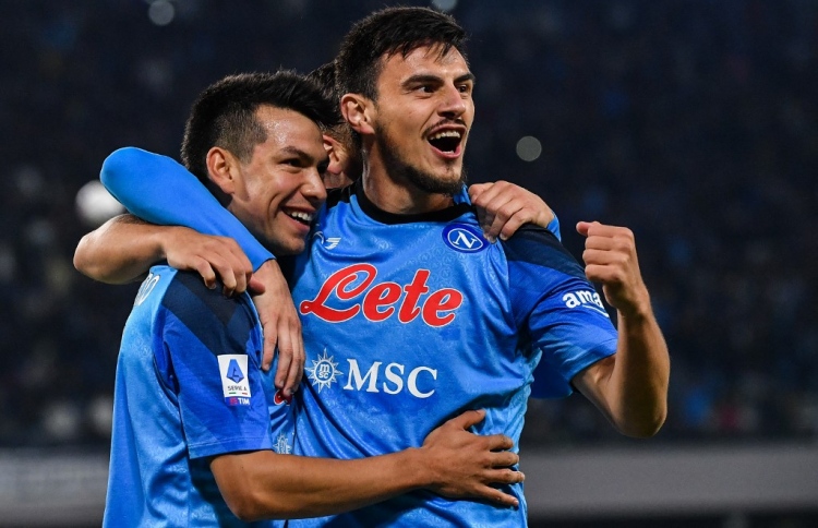 މިލާން އެއްވަރުމުން ނަޕޯލީ އަށް ބޮޑު ލީޑެއް