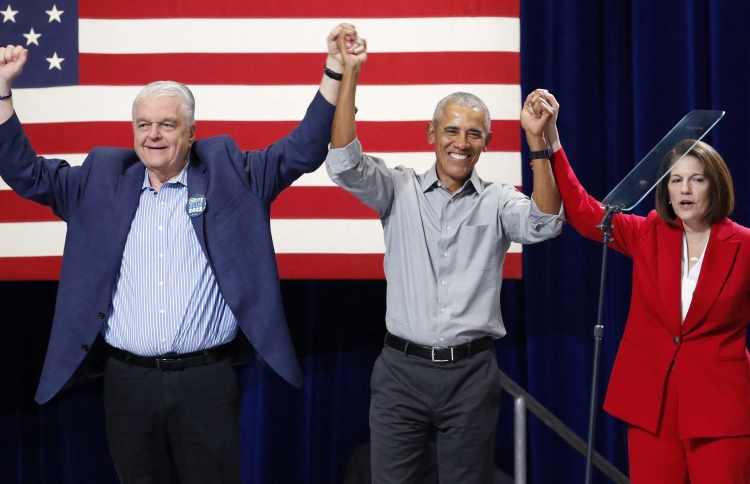 ސެނެޓްގެ ކޮންޓްރޯލް ޑިމޮކްރޭޓުންނަށް