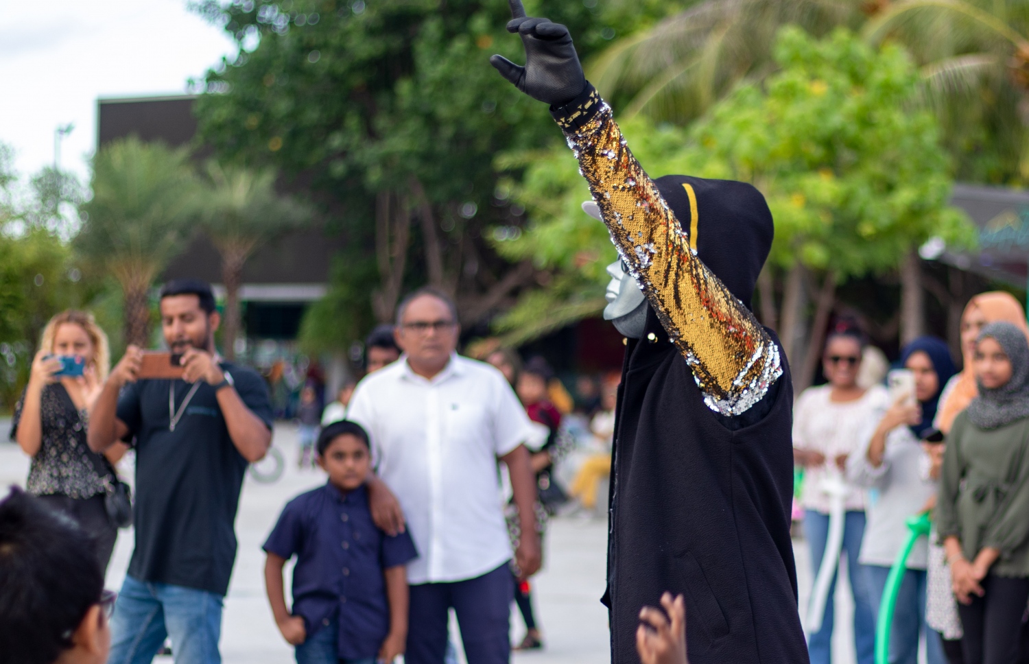 އިވެންޓުގައި ރޮބޯމޭންގެ ހަރަކާތްތަކެއް ވެސް ދައްކައިލި.--- ފޮޓޯ" ފަޔާޒް މޫސާ | މިހާރު
