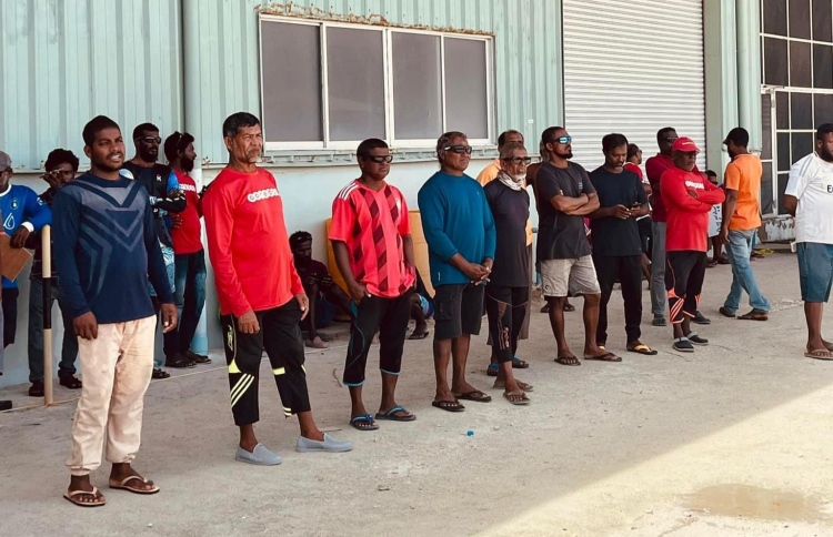 ފަައިސާ ދޭނެ ކަމަށް ބުނުމުން މުޒާހަރާ މެދުކަނޑާލައިފި