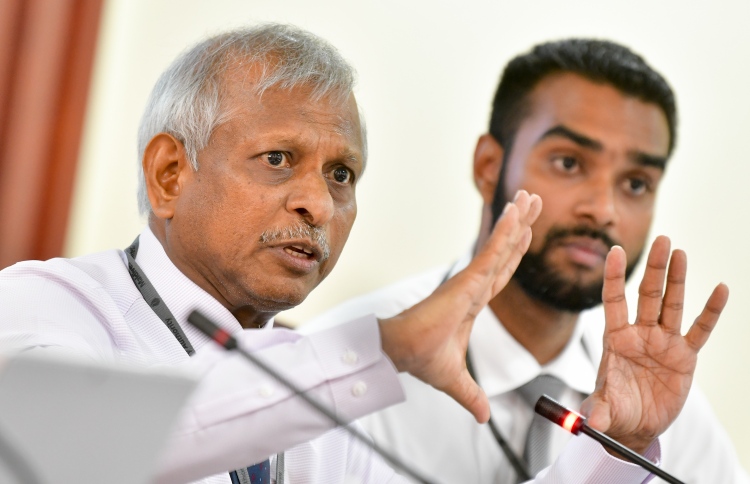 އެމްއެމްއޭގެ ގަވަރުނަރު އަލީ ހާޝިމް: ޖަވާބުދާރީވެވަޑައިގަތުމަށްޓަކައި މަޖިލީހުގެ ކޮމިޓީއަށް މިއަދު ހާޒިރު ނުވެވޭނެކަން ވަނީ އަންގައިފައި - ފޮޓޯ: ނިޝާން އަލީ / މިހާރު