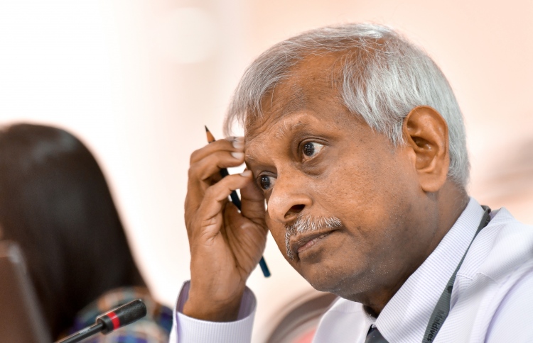 ގަވަރުނަރު ވަކިކުރުމާ ގުޅޭ މައްސަލަ މިއަދު ފަށަނީ!