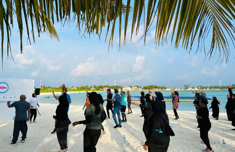 ހަކުރު ބަލީގެ މީހުން އިތުރުވާތީ ސޮސައިޓީގެ ކަންބޮޑުވުން