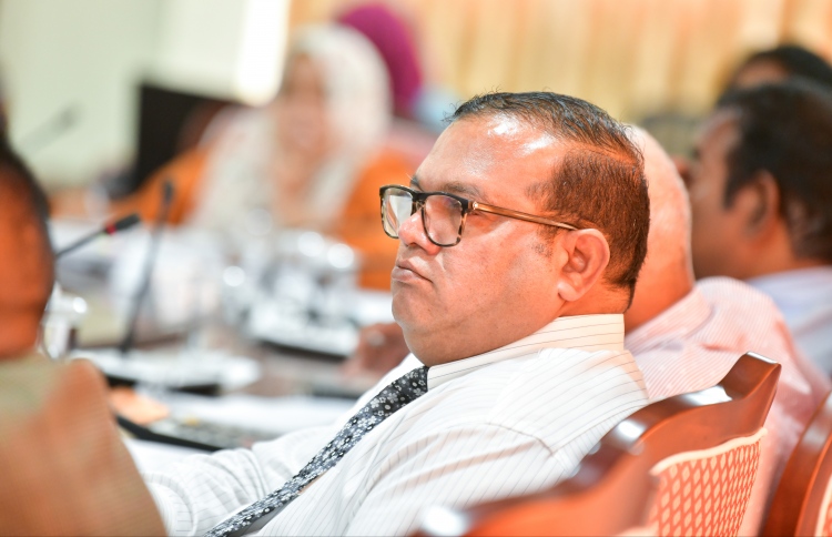 ގަވައިދު އޮތީ ޑެޑްލޮކަށް ދާ ގޮތަކަށް ނޫން: އަސްލަމް